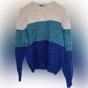 Vintage Woolrich Wool Blue Grey Color Block Pullover Sweater Women’s Large